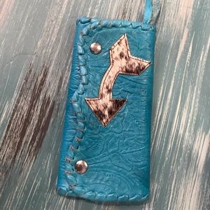 Western wristlet